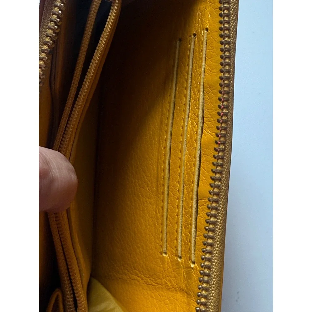 Tory Burch Miller Zip Continental Wallet Yellow Leather Wristlet Preppy Luxury‎